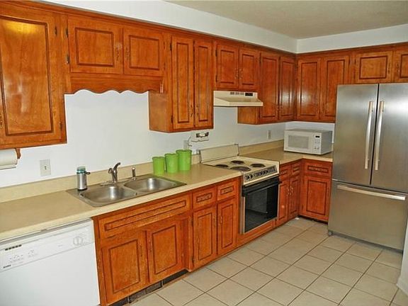 3rd image of 3391 Chaney Ln