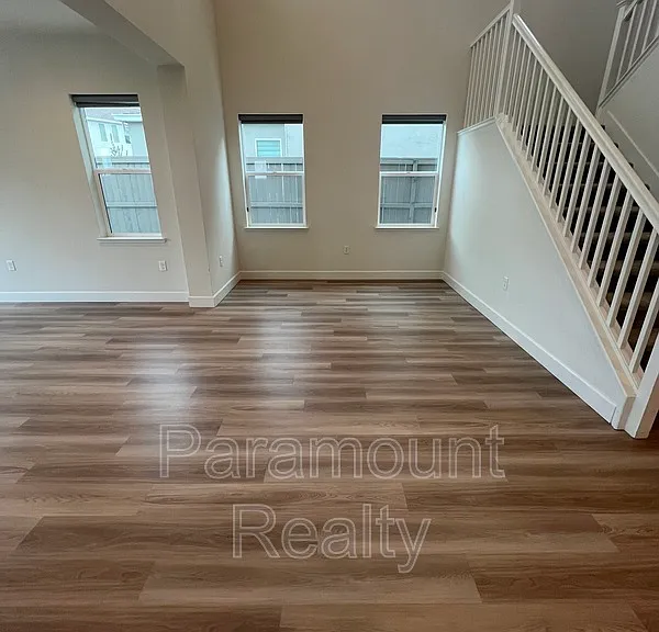 4202 Randa Way — Photo 8