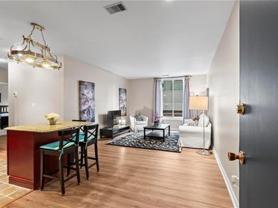 1421 Peachtree St NE APT 211, Atlanta, GA, 30309