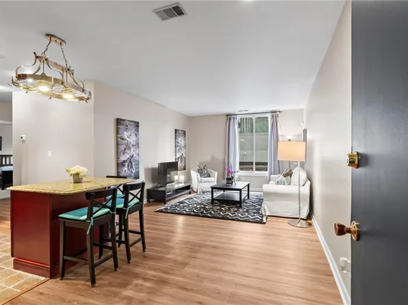 1421 Peachtree St NE APT 211, Atlanta, GA 30309