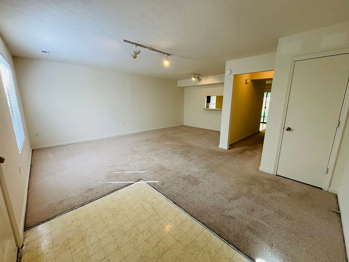 3 Bedroom 2.5 Bath Townhouse — Photo 3