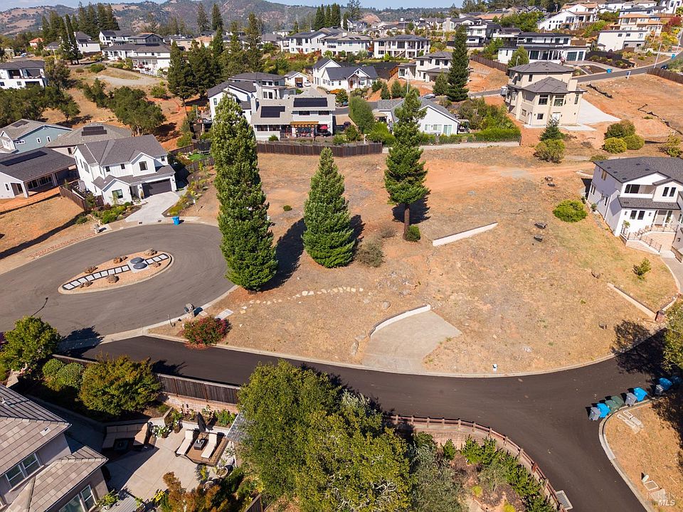 1st image of 1940 Lyon Court