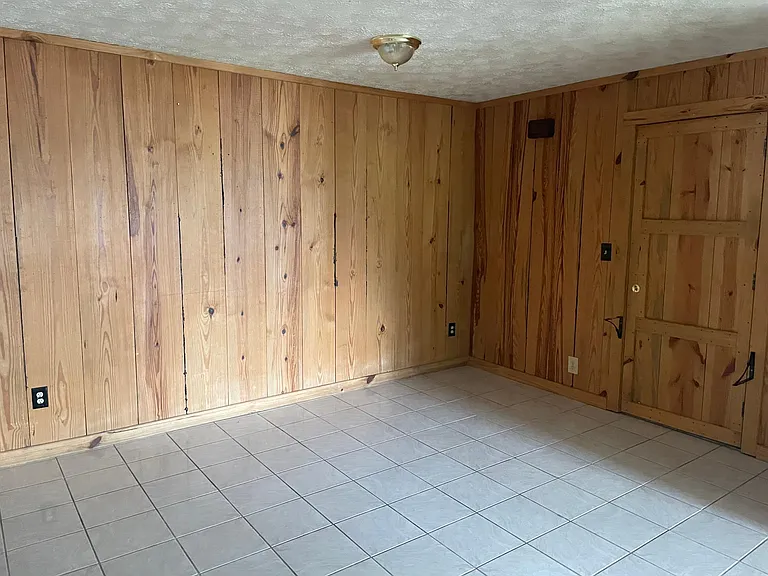 6834-2 Bedford Lake Rd #2 — Photo 5