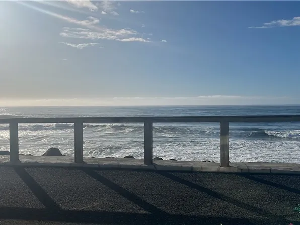 440 4th Ave #S66, Pacifica, CA 94044