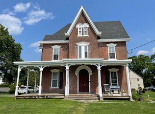 1 S Main St #4, Richlandtown, PA 18955