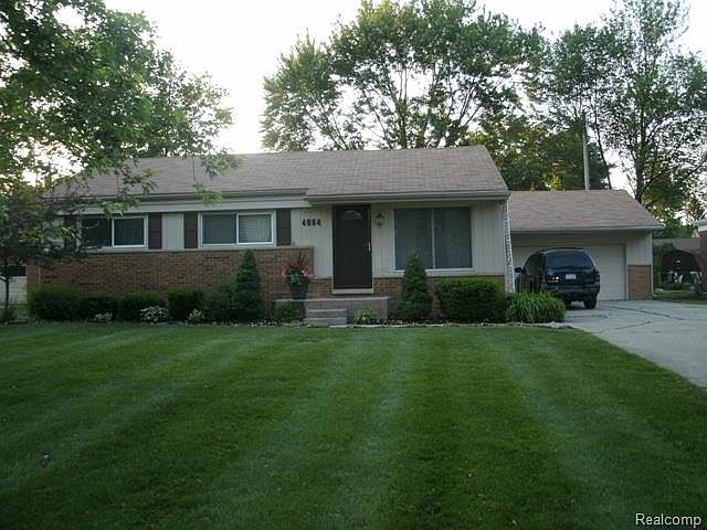 1st image of 4054 Silver Birch Dr