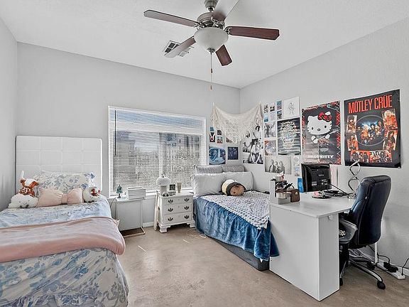 5th image of 910 W 25th St APT 406