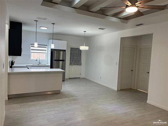 3rd image of 1624 W Marlin St #2