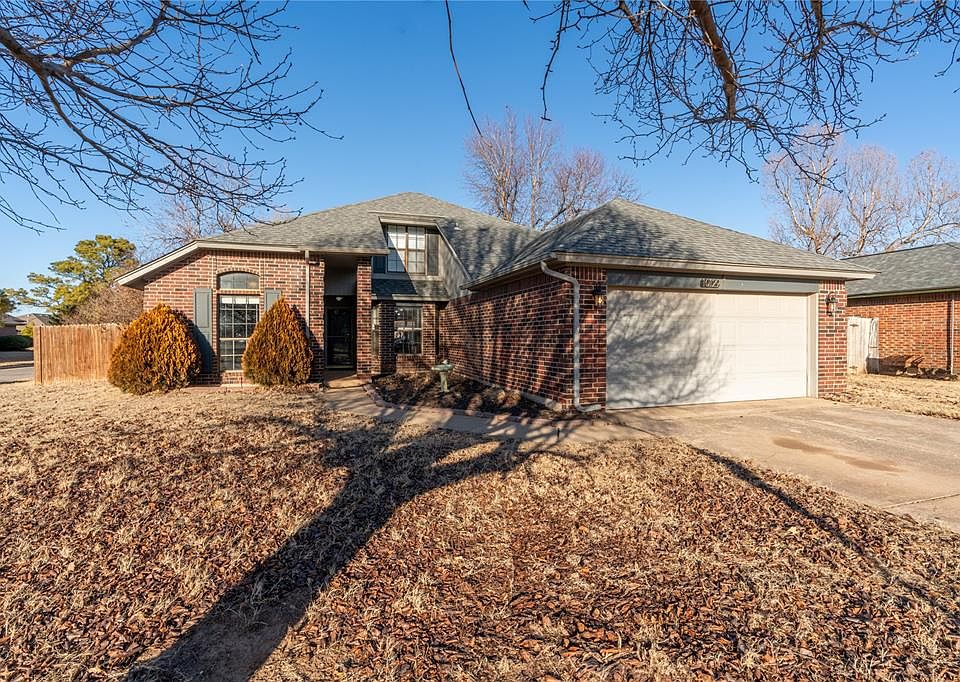 1st image of 10129 Bradford Way