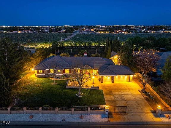 4th image of 42156 Desert Sage Ave