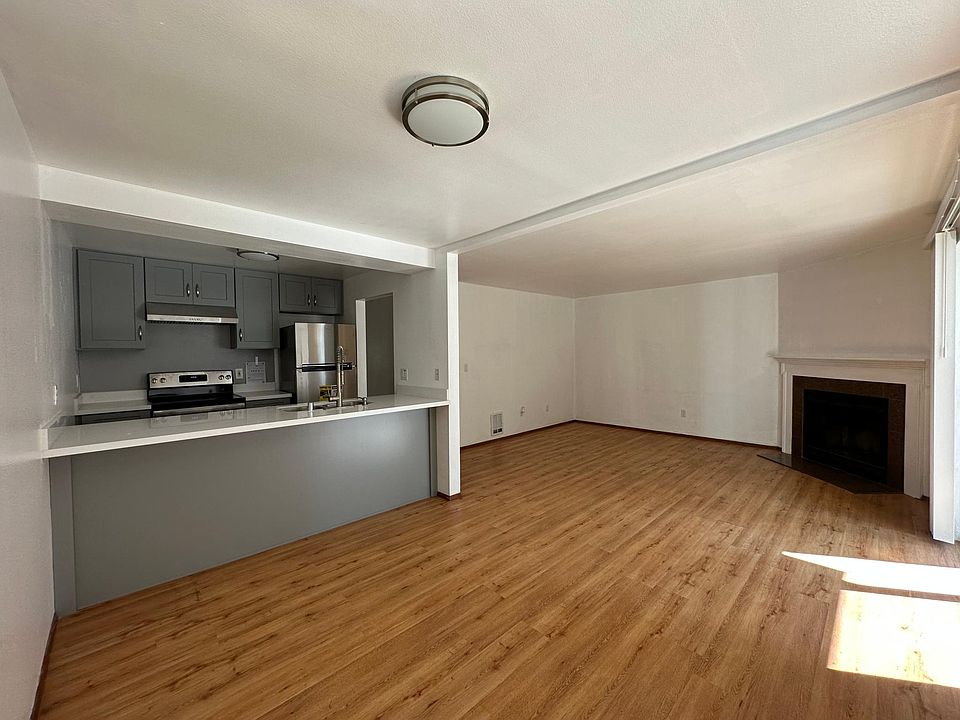 1st image of 14020 SE 8th St #1