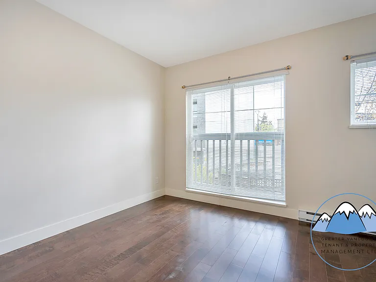 4458 Albert St #204 — Photo 10