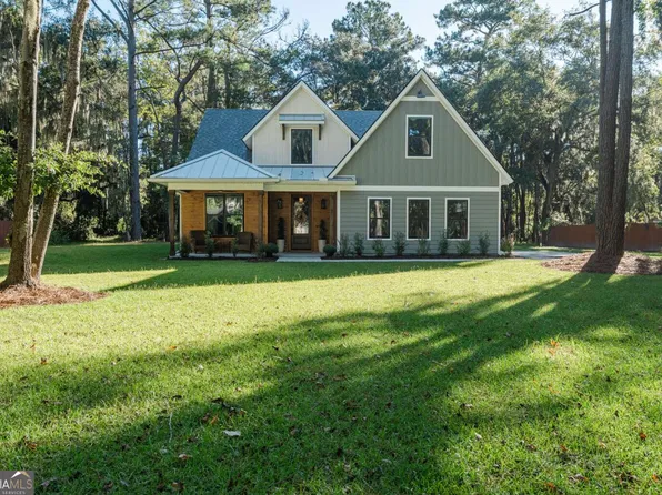 45 Dutchmans Cove Rd, Midway, GA 31320