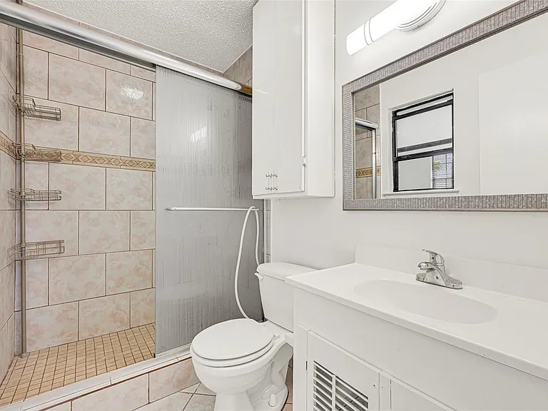 9208 Carousel Ln — Photo 12