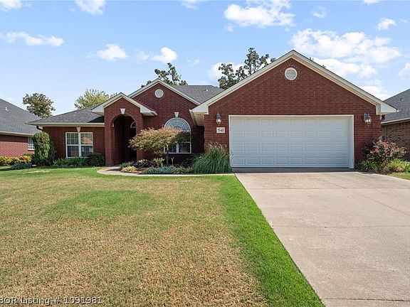 2nd image of 1548 Rockhurst Dr