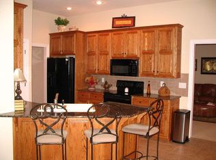 1470 Lexington Cir, Springdale, AR 72762