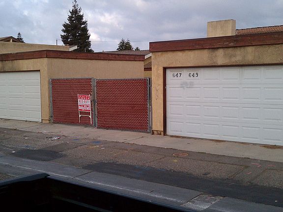 Each w/Detatched Garage