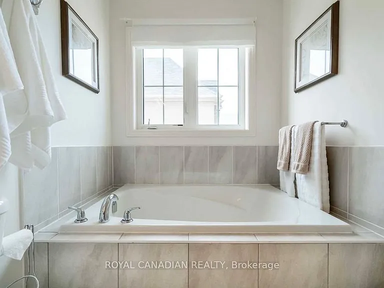 64 Lyle Dr — Photo 16