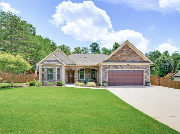 424 Saint Paul Rd, Easley, SC 29642