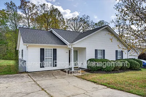 701 Ashcroft Rd Photo 1