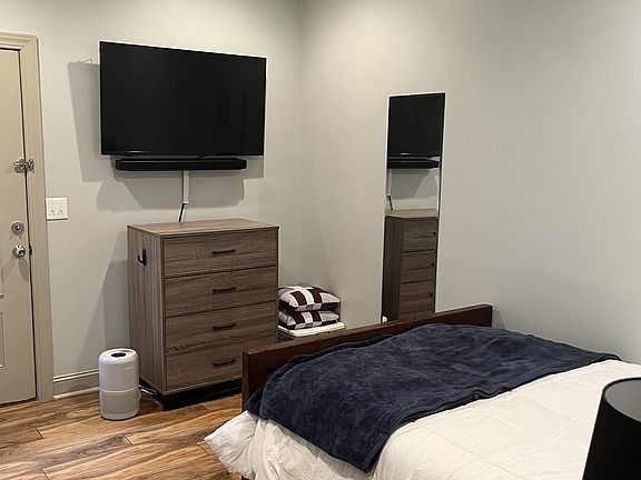 2nd image of 517 S Montgomery Rd #1