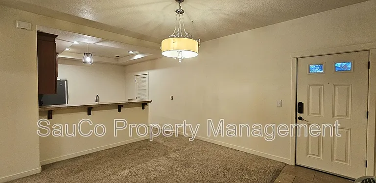 8078 NE Miriam Way — Photo 9