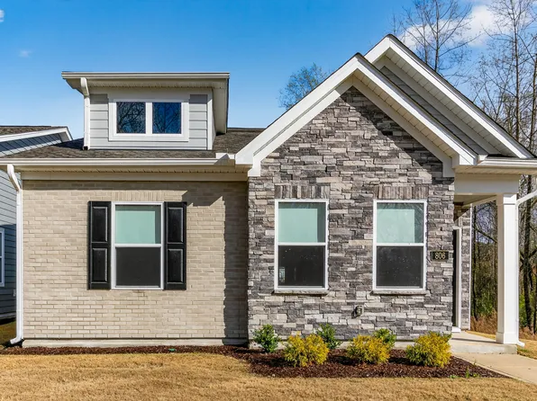 806 Dorset Stream Dr, Fuquay Varina, NC 27526