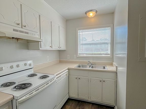 2nd image of 301 Village Dr APT 13D