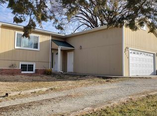 6716 Deer Trail Rd, Manhattan, KS 66503