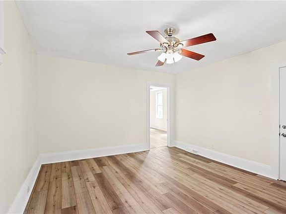 5th image of 3719 W 39th St #Dwn
