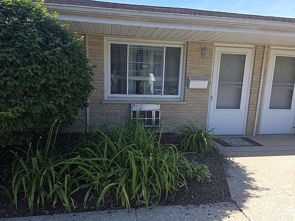 3rd image of 5013 Florence Ave APT 1