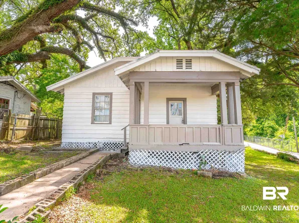 1 Southern St, Chickasaw, AL 36611