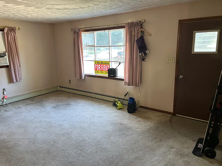 2516 Berkley Rd — Photo 9