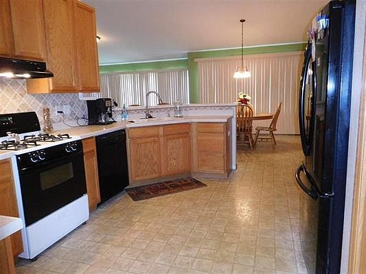 2nd image of 495 Prairie Knoll Dr #0