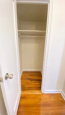 Rented by Queens Apartments Realty LLC | media 14