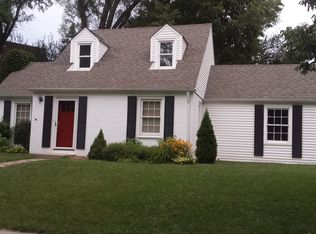 2554 Woodsdale Blvd, Lincoln, NE 68502