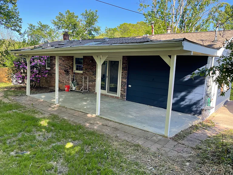 208 E Wynnbrook Dr — Photo 4