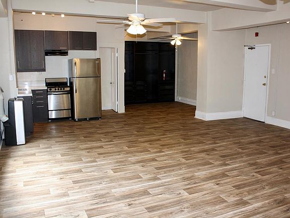 4th image of 2331 E St APT 302