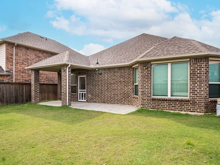 420 Kirkham Dr — Photo 36