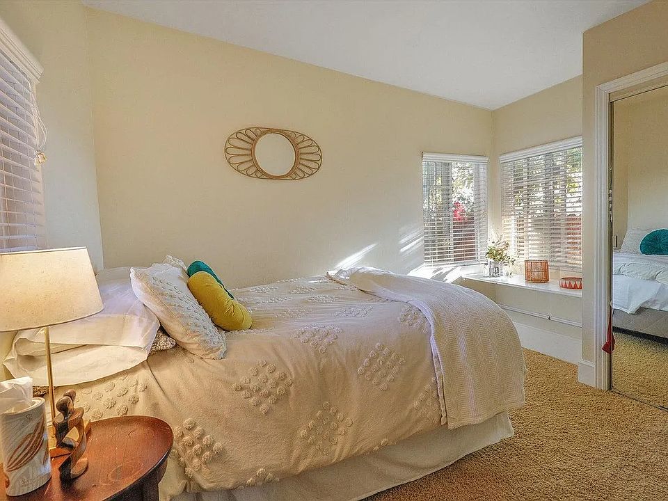 1st image of 2940 Kenmore Pl