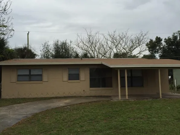 209 Woodmere Blvd, Sanford, FL 32773