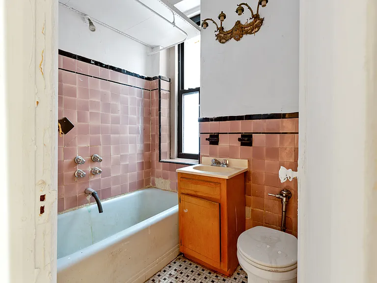 342 W 56th St #6E — Photo 8