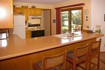 3rd image of 1068 Whittier Ln