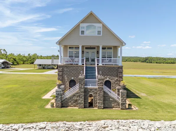 320 Silver Water Ln, Counce, TN 38326