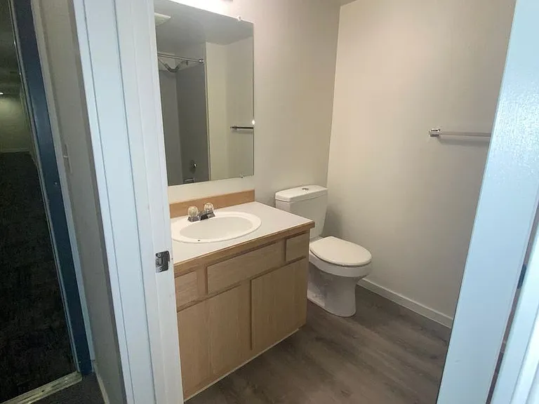 420 Valley St #W308 — Photo 8
