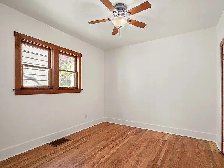 Rear bedroom