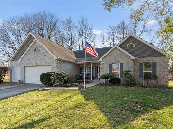 9 7th Fairway Ct, Belleville, IL 62220