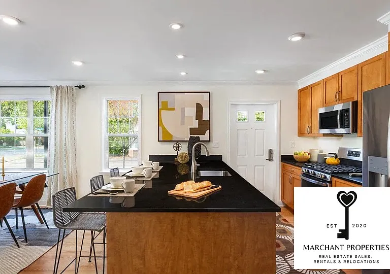 218 Ellery Ct — Photo 33