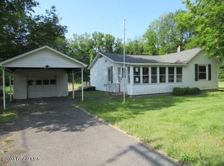 427 Stillwater Bridge Rd, Schaghticoke, NY 12154