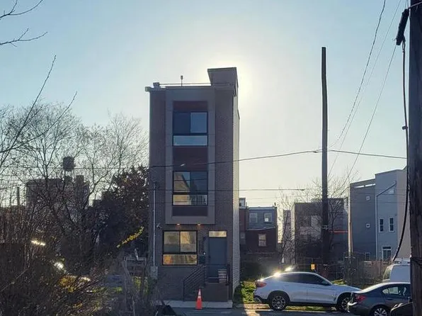 2036 N Orianna St, Philadelphia, PA 19122